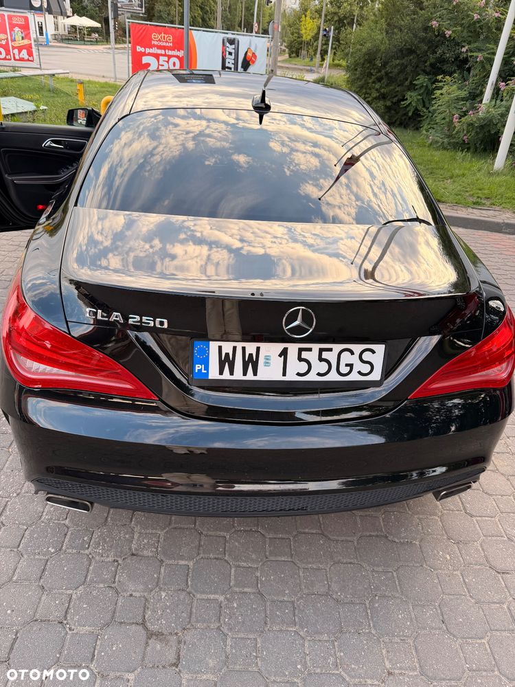 Mercedes-Benz CLA 250 4-Matic - 10