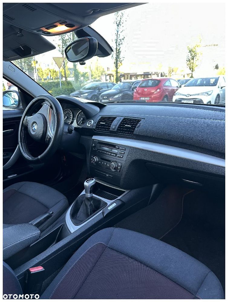 BMW Seria 1 116i - 11