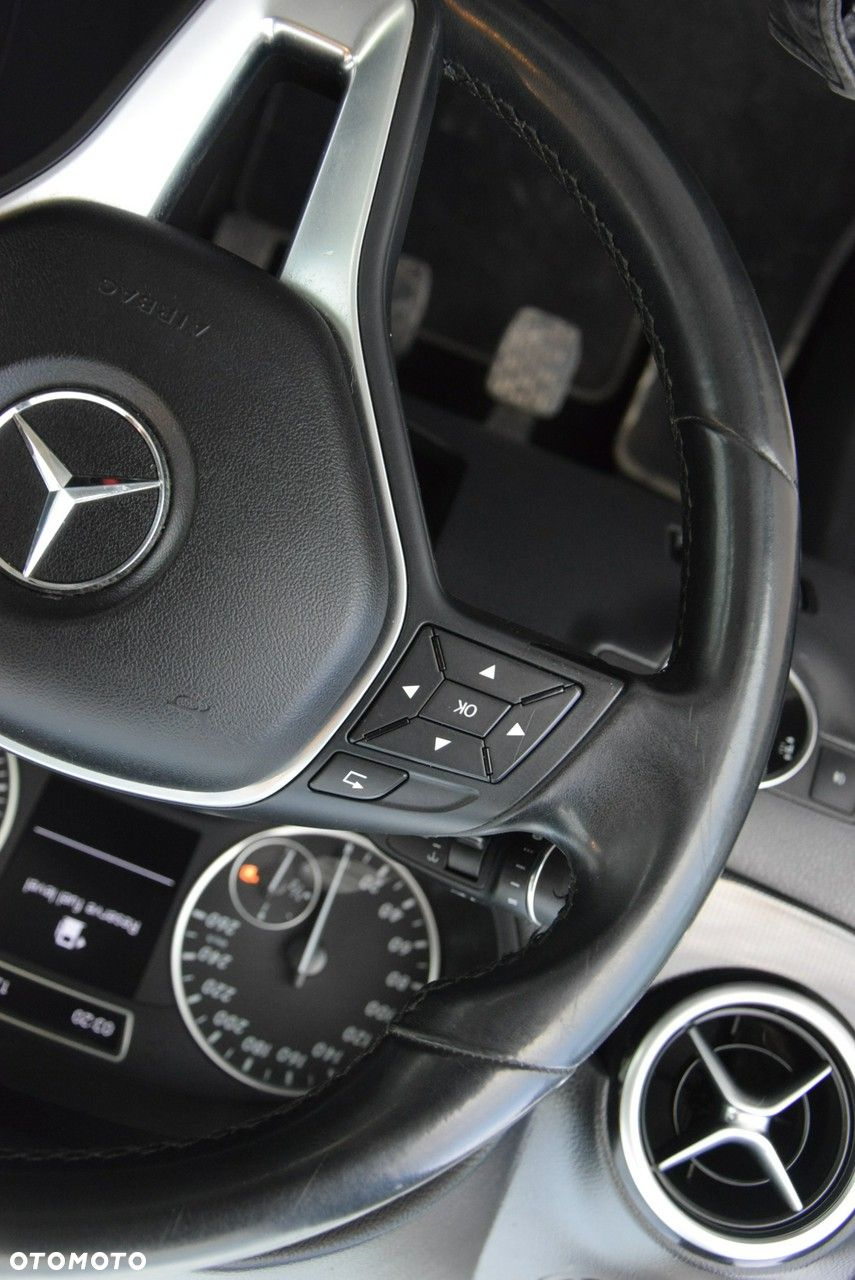 Mercedes-Benz Klasa B 180 Edition - 29