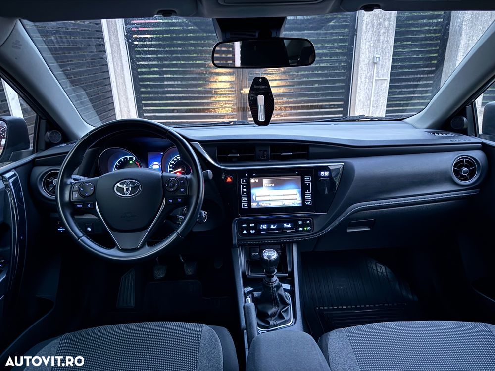 Toyota Auris 1.2 Turbo Edition S+ - 5