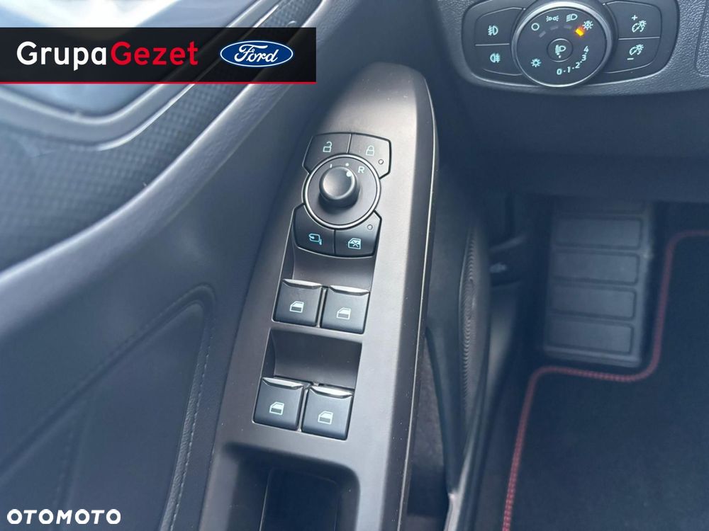Ford Focus SW - 11