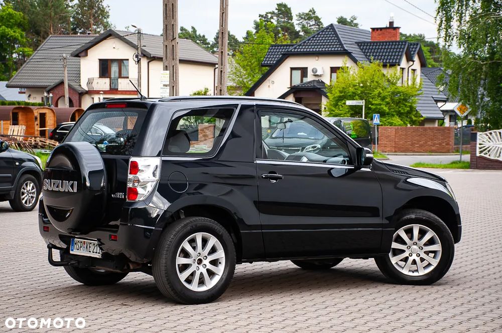 Suzuki Grand Vitara 2.4 Premium - 17