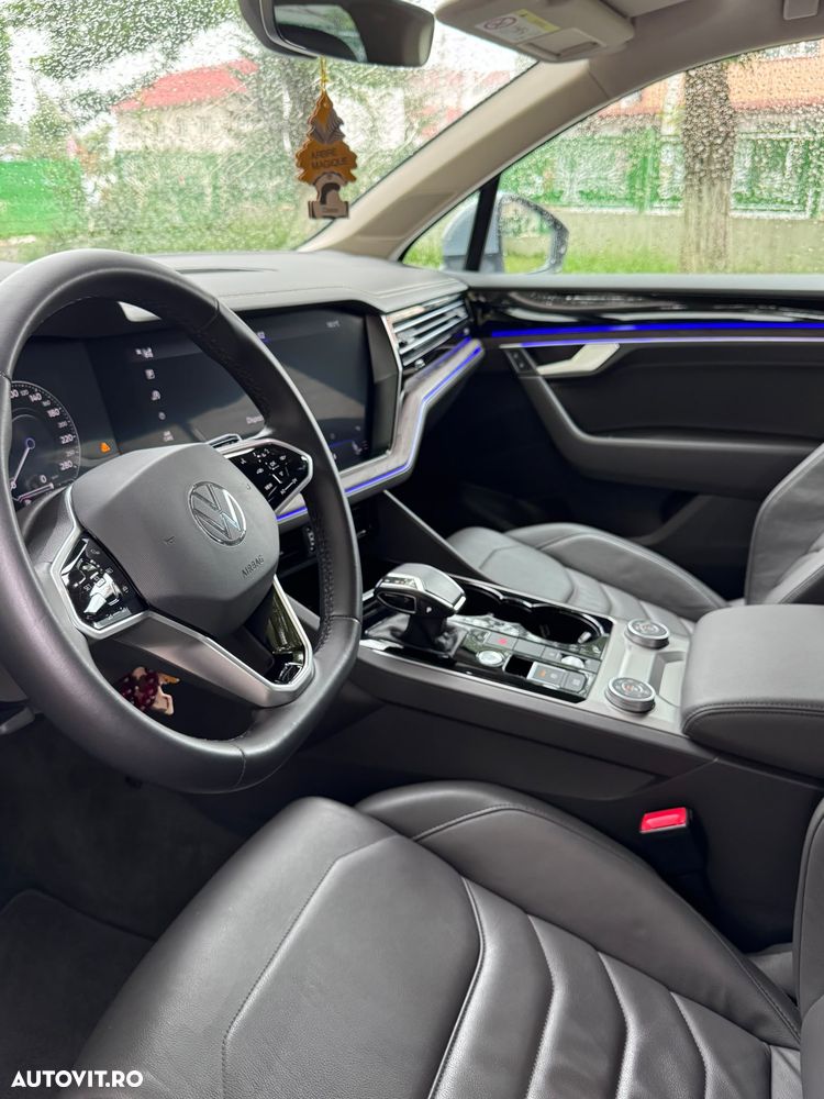 Volkswagen Touareg V6 TDI R-Style - 11