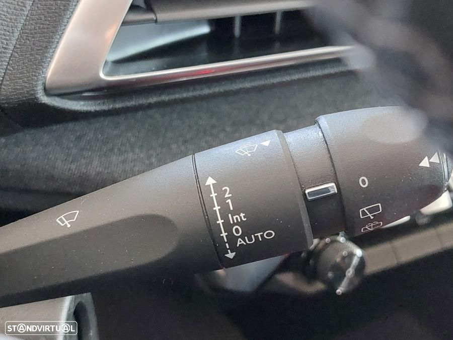 Peugeot 5008 1.5 BlueHDi Allure EAT8 - 17
