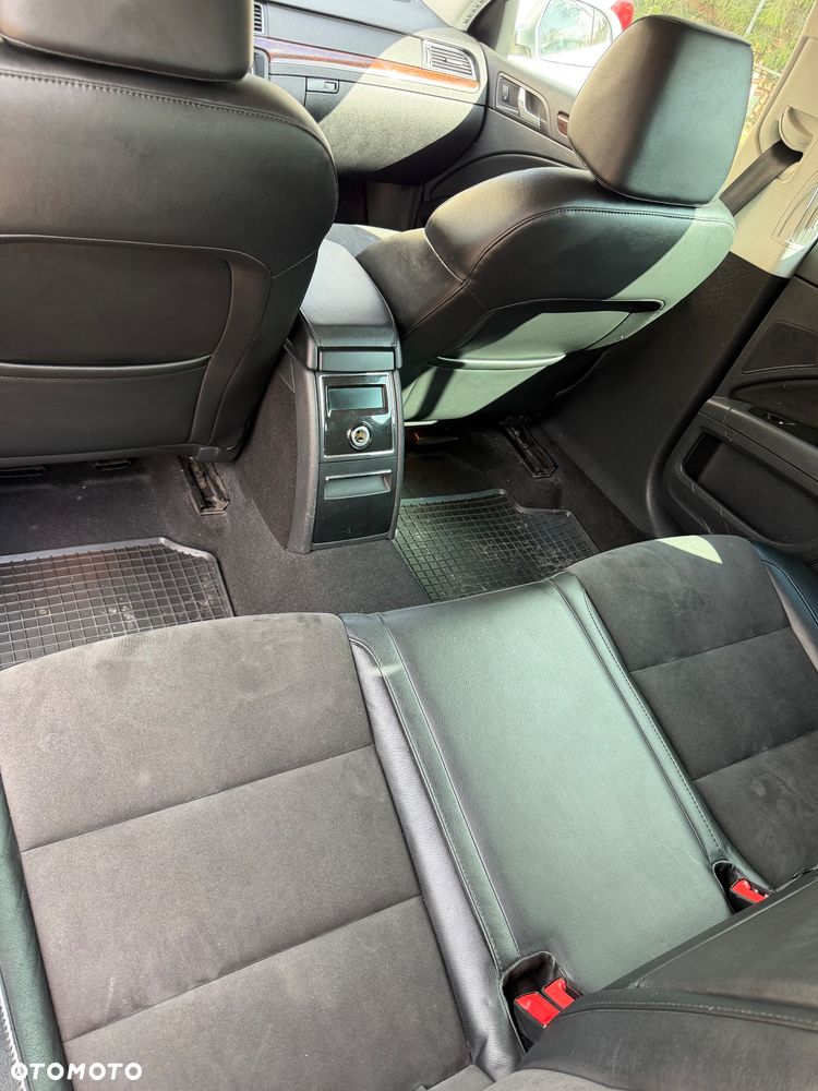 Skoda Superb 2.0 TDI Elegance DSG - 19