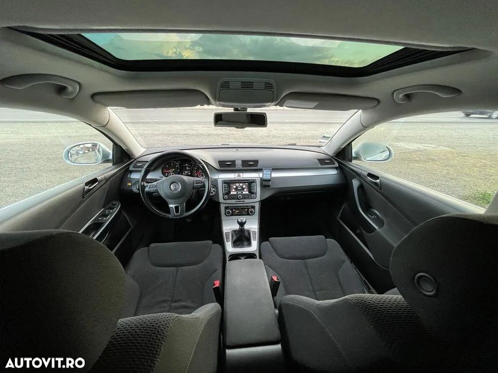Volkswagen Passat - 6