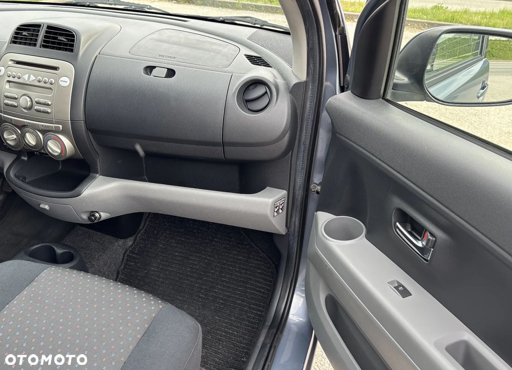 Daihatsu Sirion 1.3 - 14