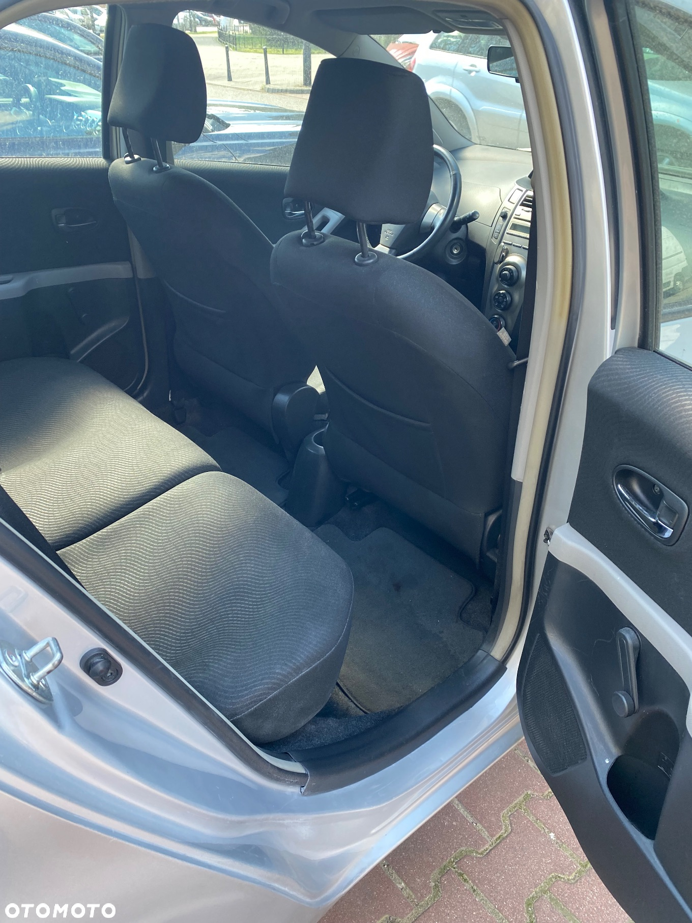 Daihatsu Charade Standard - 24