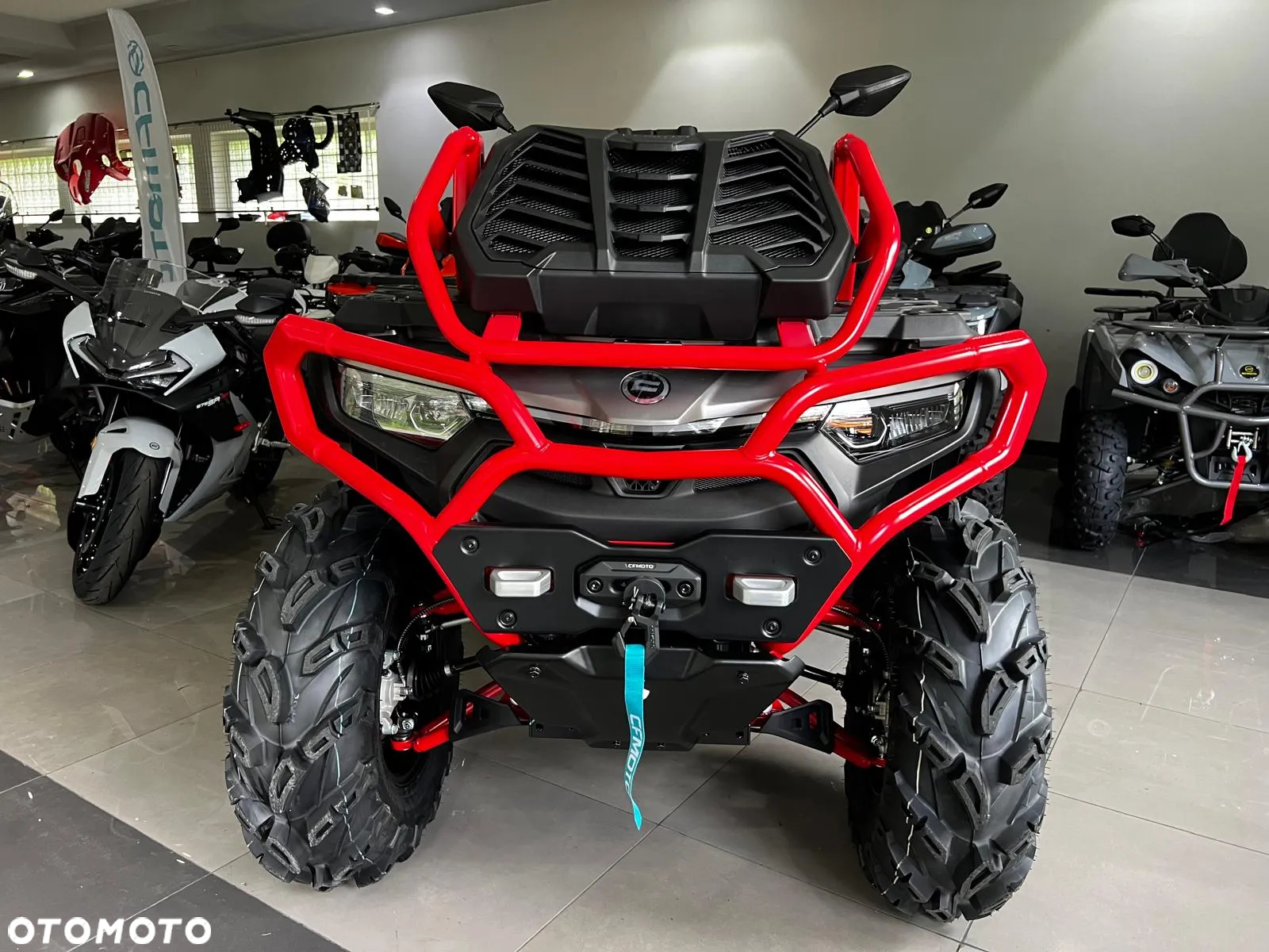 CFMoto CForce - 10