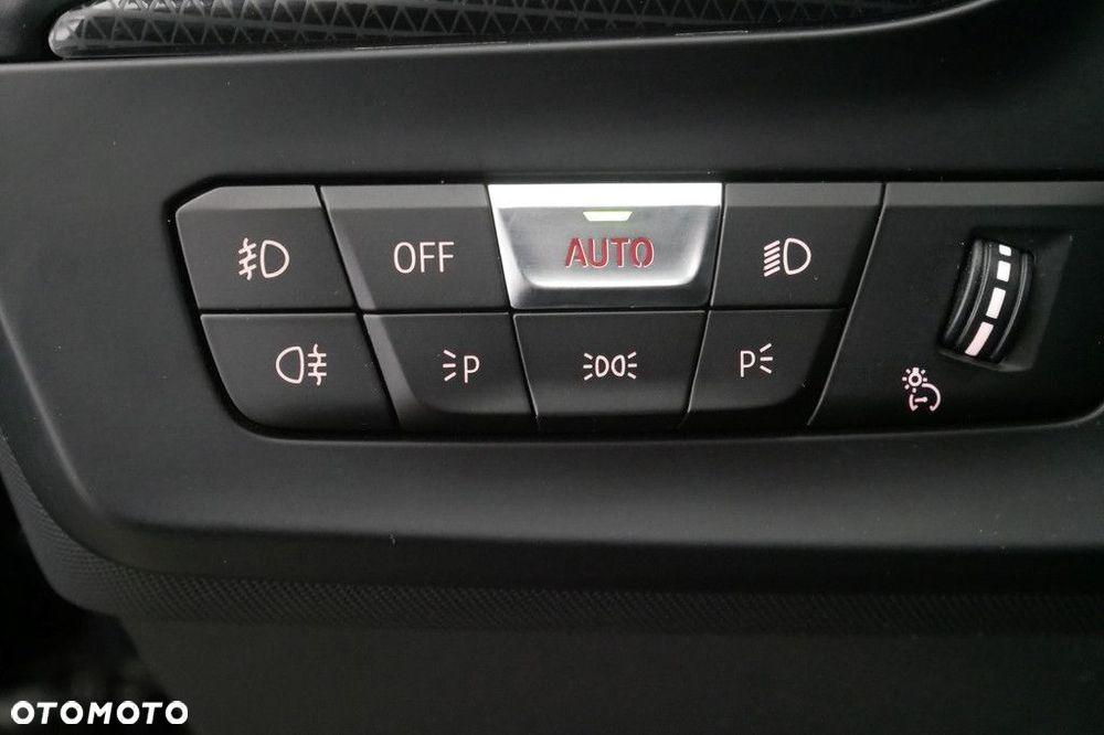 BMW Seria 1 - 28
