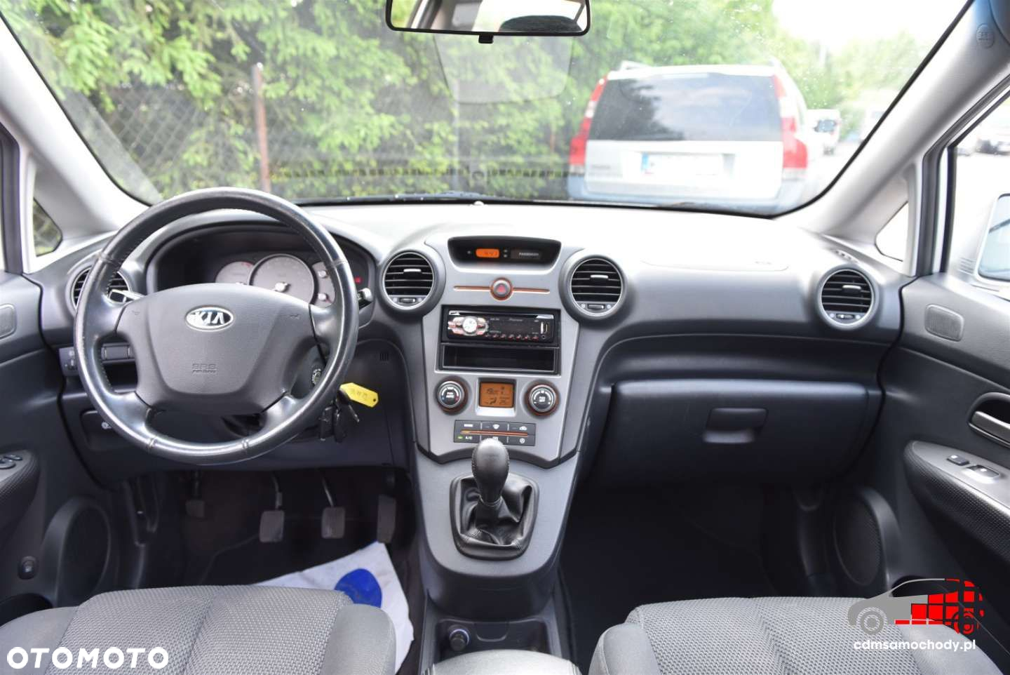 Kia Carens - 19