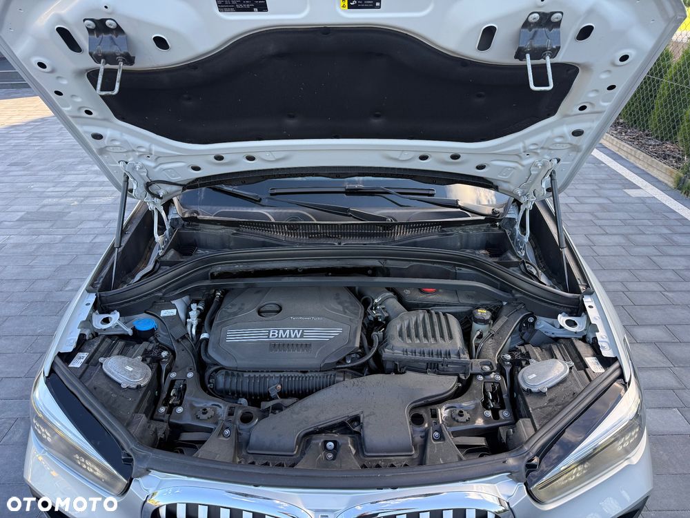 BMW X1 xDrive25i GPF xLine - 33