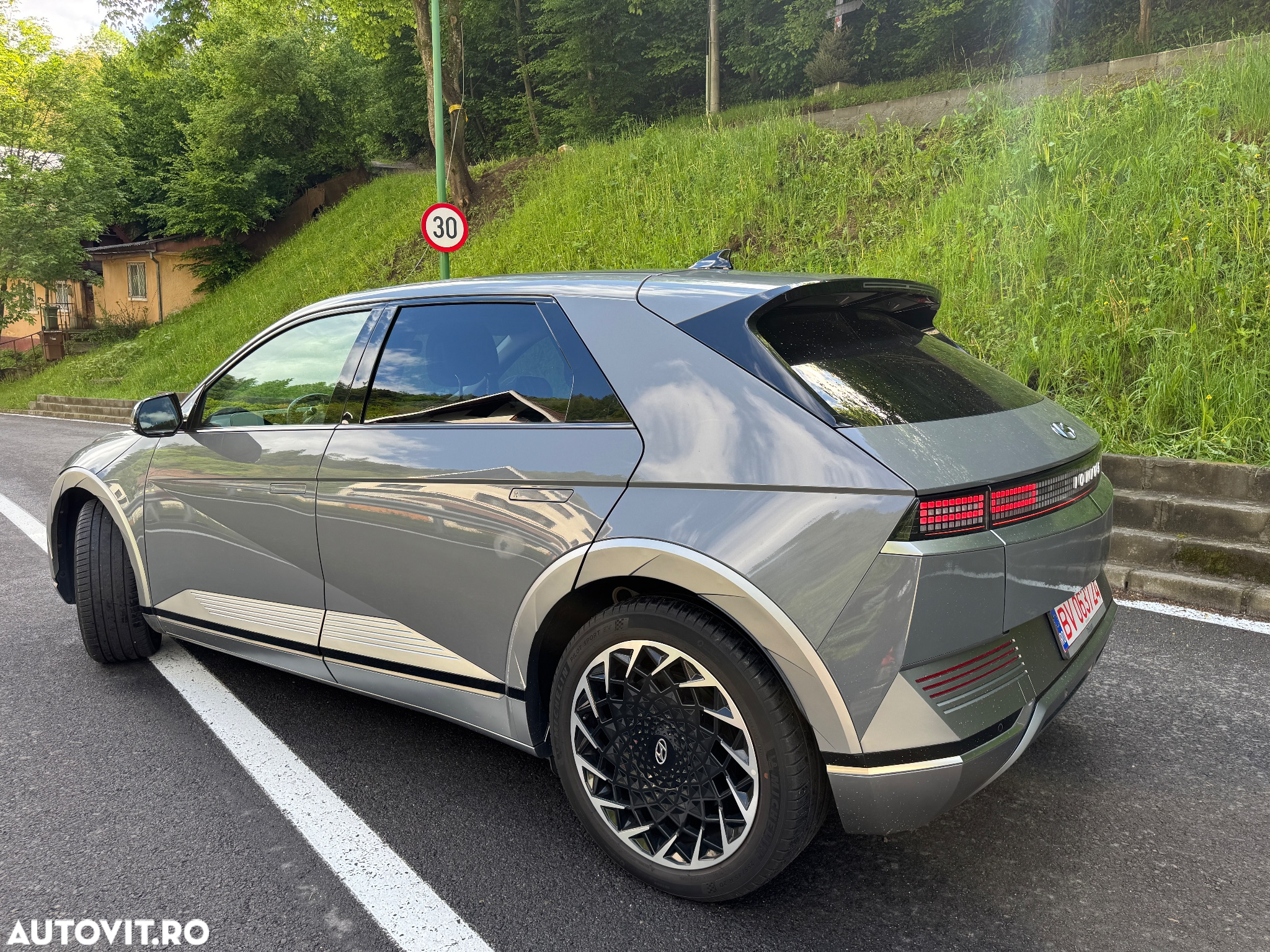 Hyundai IONIQ 6 BEV 77.4 kWh 229 CP 2WD Premium+ - 2