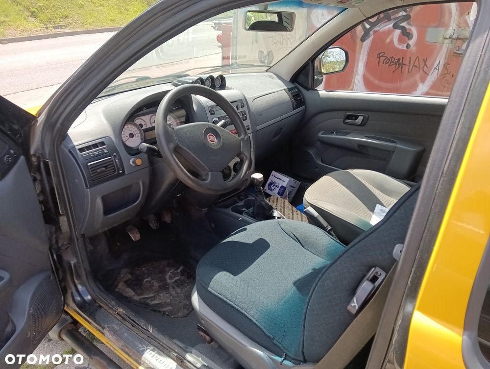 Fiat Strada Adventure - 7
