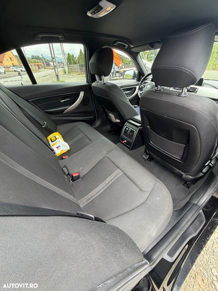 BMW Seria 3 320d EfficientDynamics Edition Standard - 6