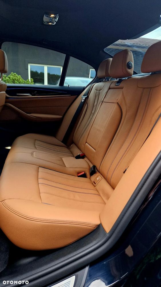 BMW Seria 5 545e xDrive M Sport sport - 24
