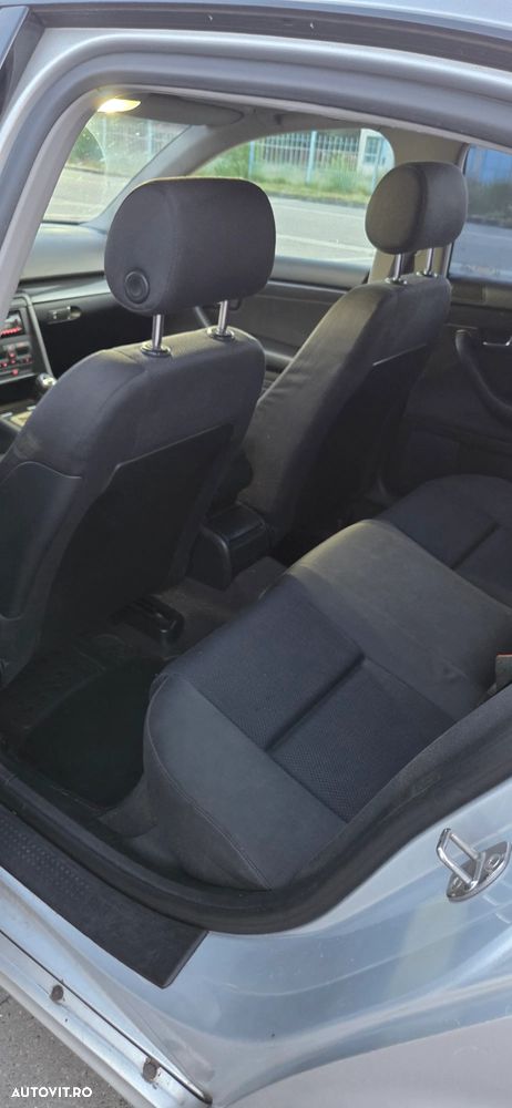 Audi A4 Limuzina 1.9 TDI - 9