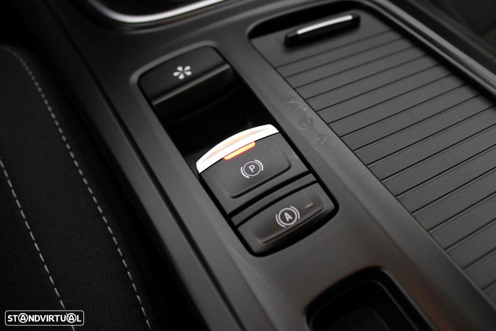 Renault Mégane Sport Tourer 1.6 E-Tech Plug-In Zen - 25