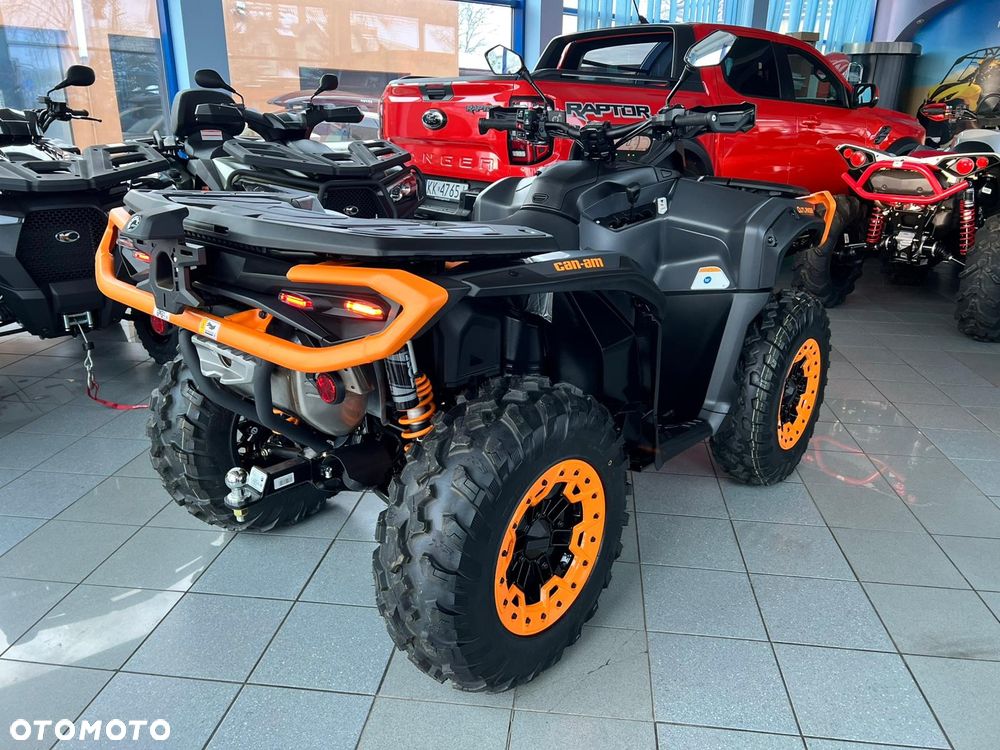 Can-Am Outlander - 24