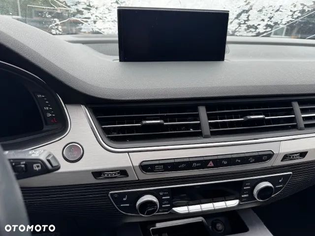Audi Q7 e-tron 3.0 TDI Quattro Tiptr - 24