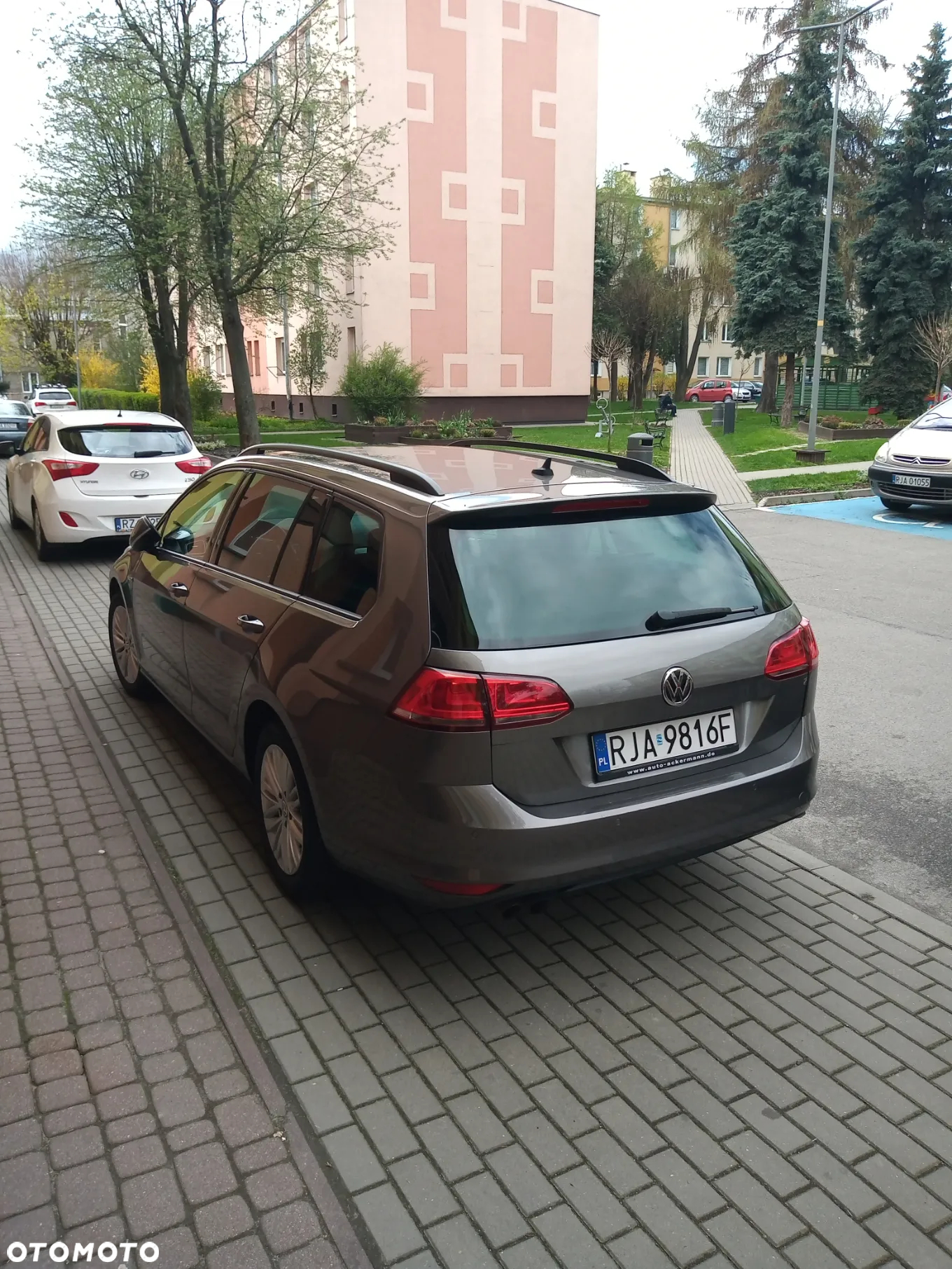 Volkswagen Golf 2.0 BlueTDI DSG Cup - 5