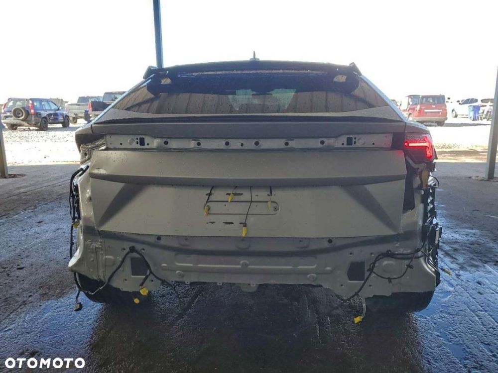 Lamborghini Urus - 5