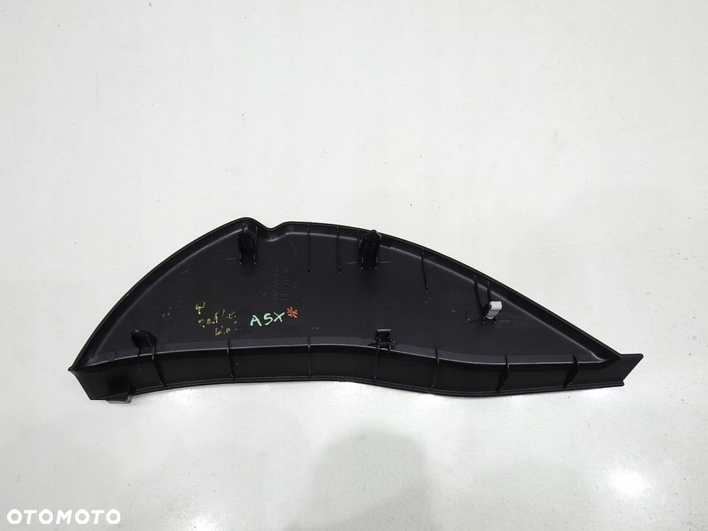 ZAŚLEPKA KONSOLI PRAWA MITSUBISHI ASX - 4