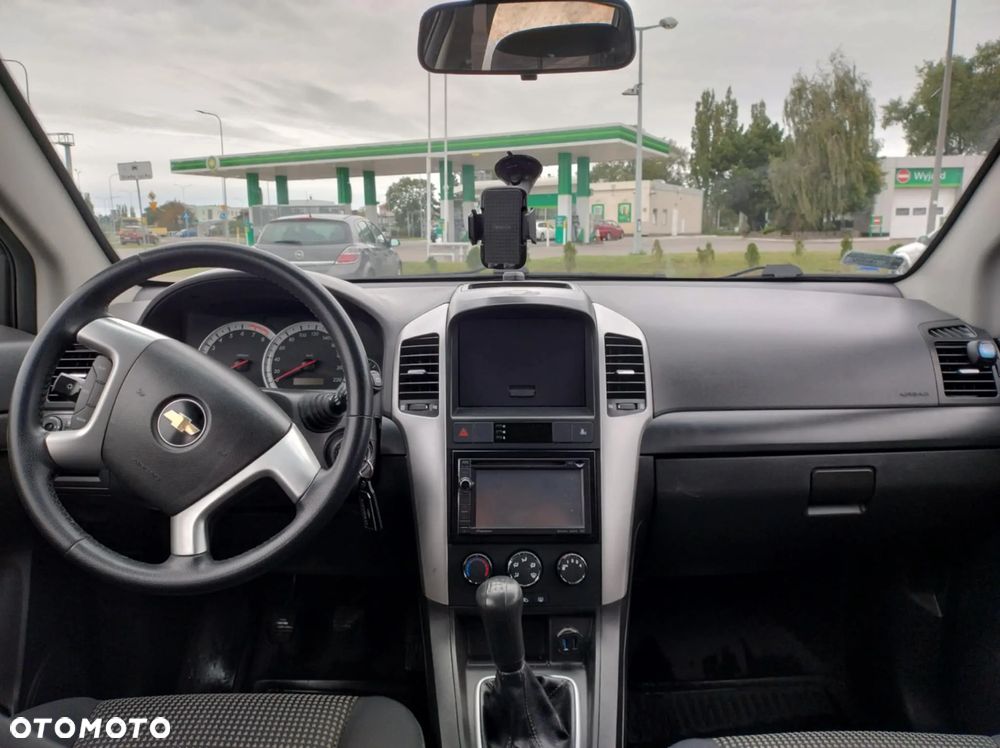 Chevrolet Captiva 2.4 LS 5os - 6