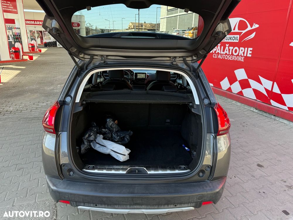 Peugeot 2008 PureTech 110 Stop&Start Style - 24