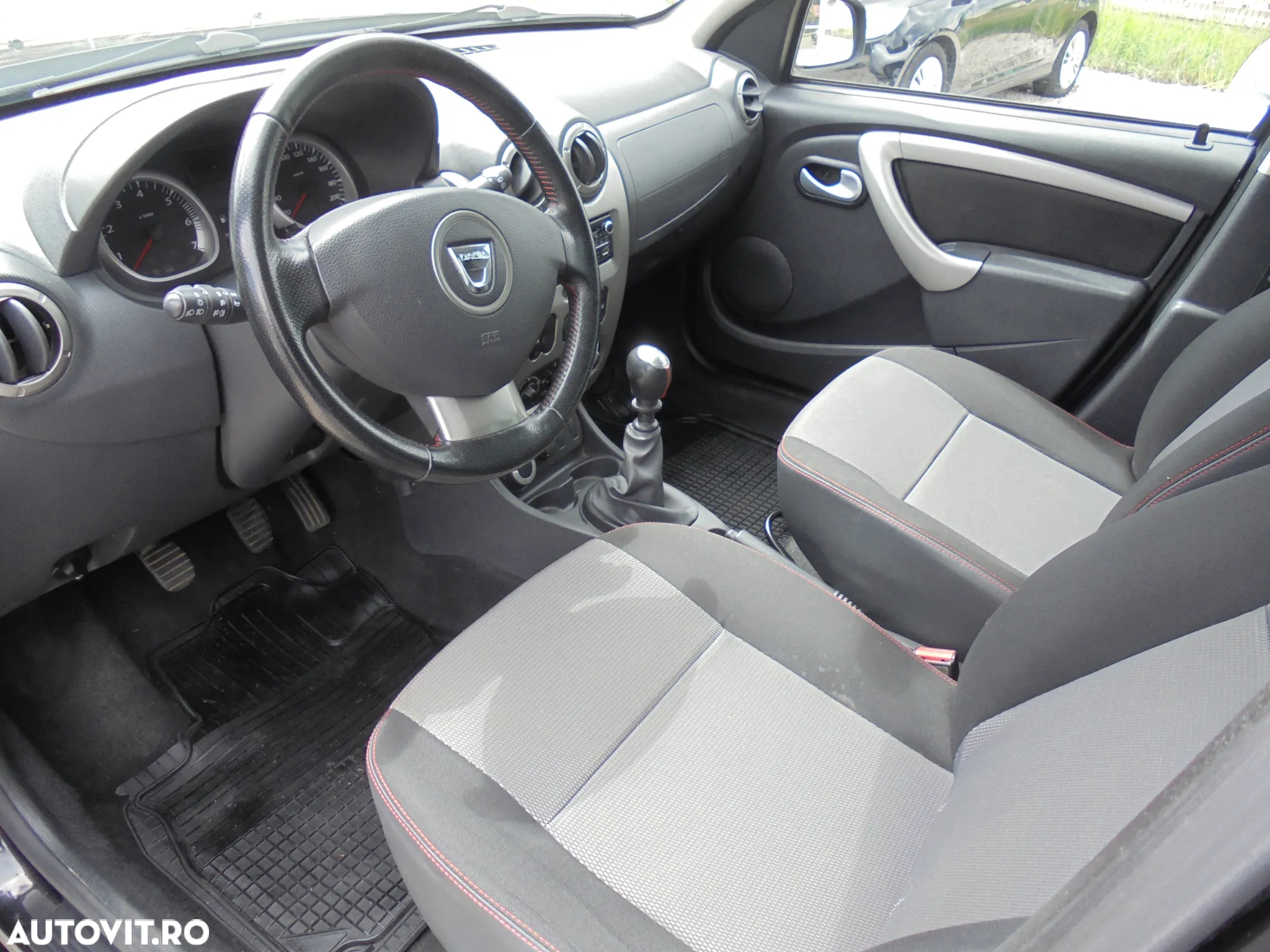 Dacia Duster 1.5 dCi 4x4 Laureate - 20
