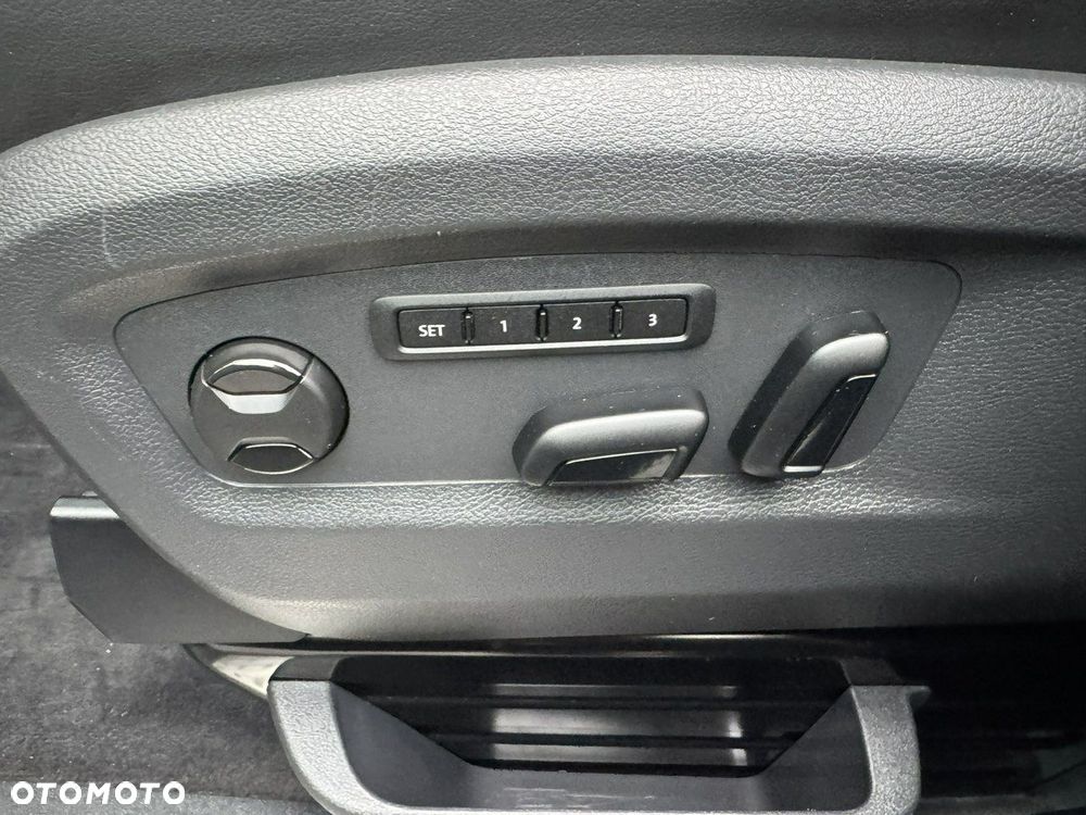 Volkswagen Multivan 2.0 BiTDI L1 Highline 4Motion DSG - 19