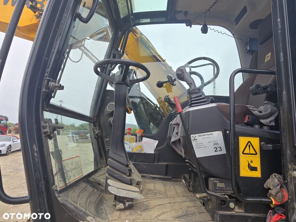 JCB JS145 W - 12