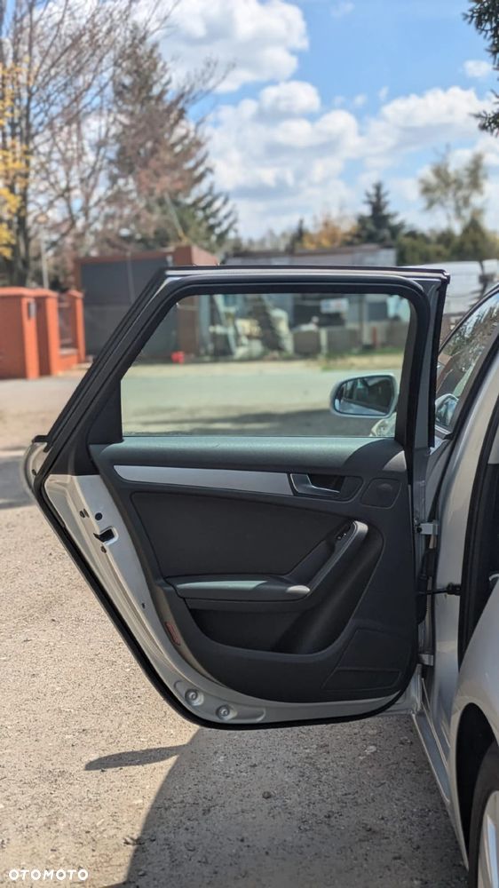 Audi A4 Avant 2.0 TDI DPF Ambition - 14