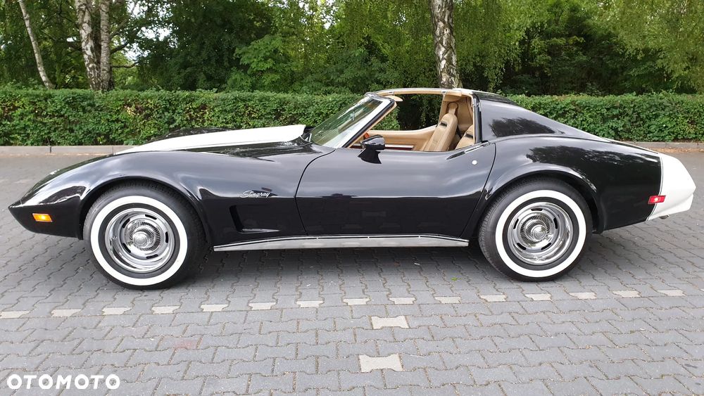 Chevrolet Corvette - 2