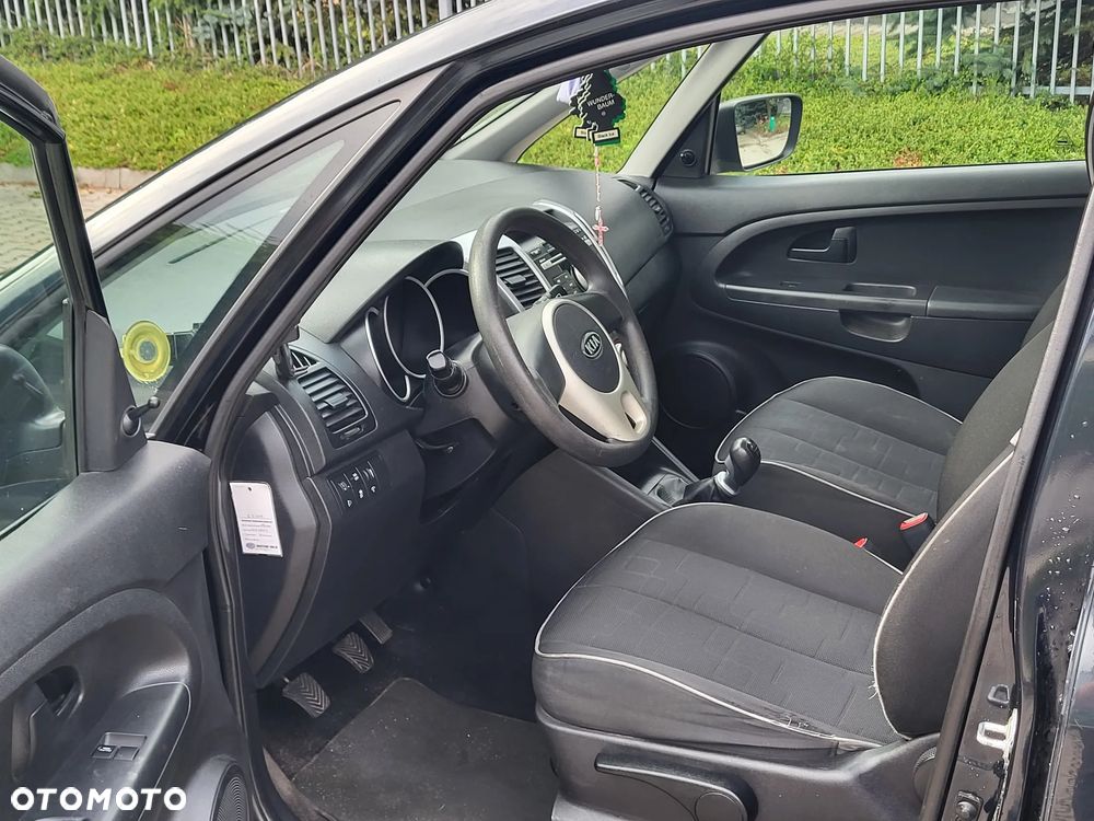 Kia Venga 1.4 S - 16