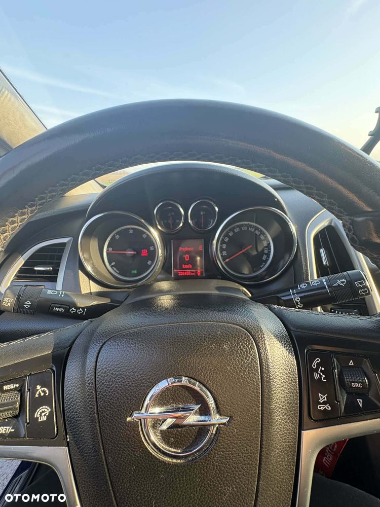 Opel Astra ver-2-0-cdti-sport - 5