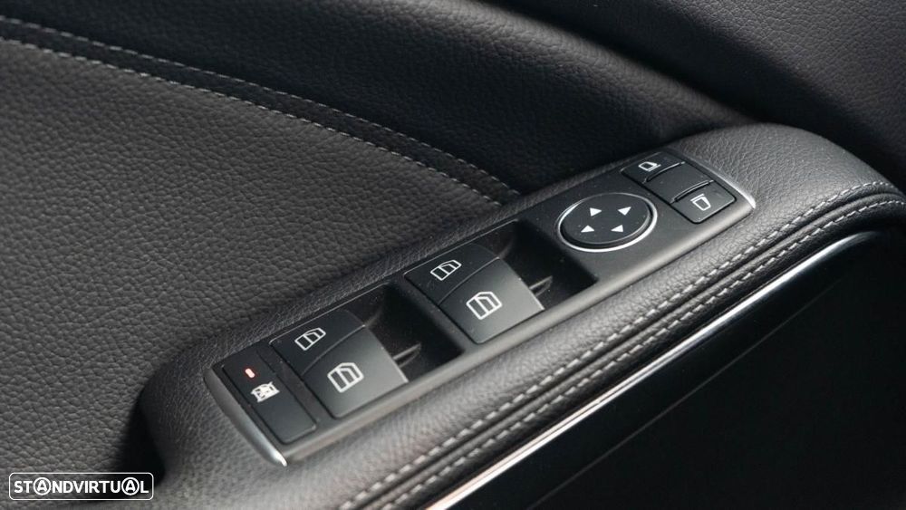 Mercedes-Benz GLA 200 - 20