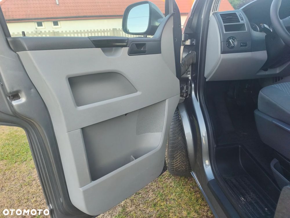 Volkswagen Transporter - 18