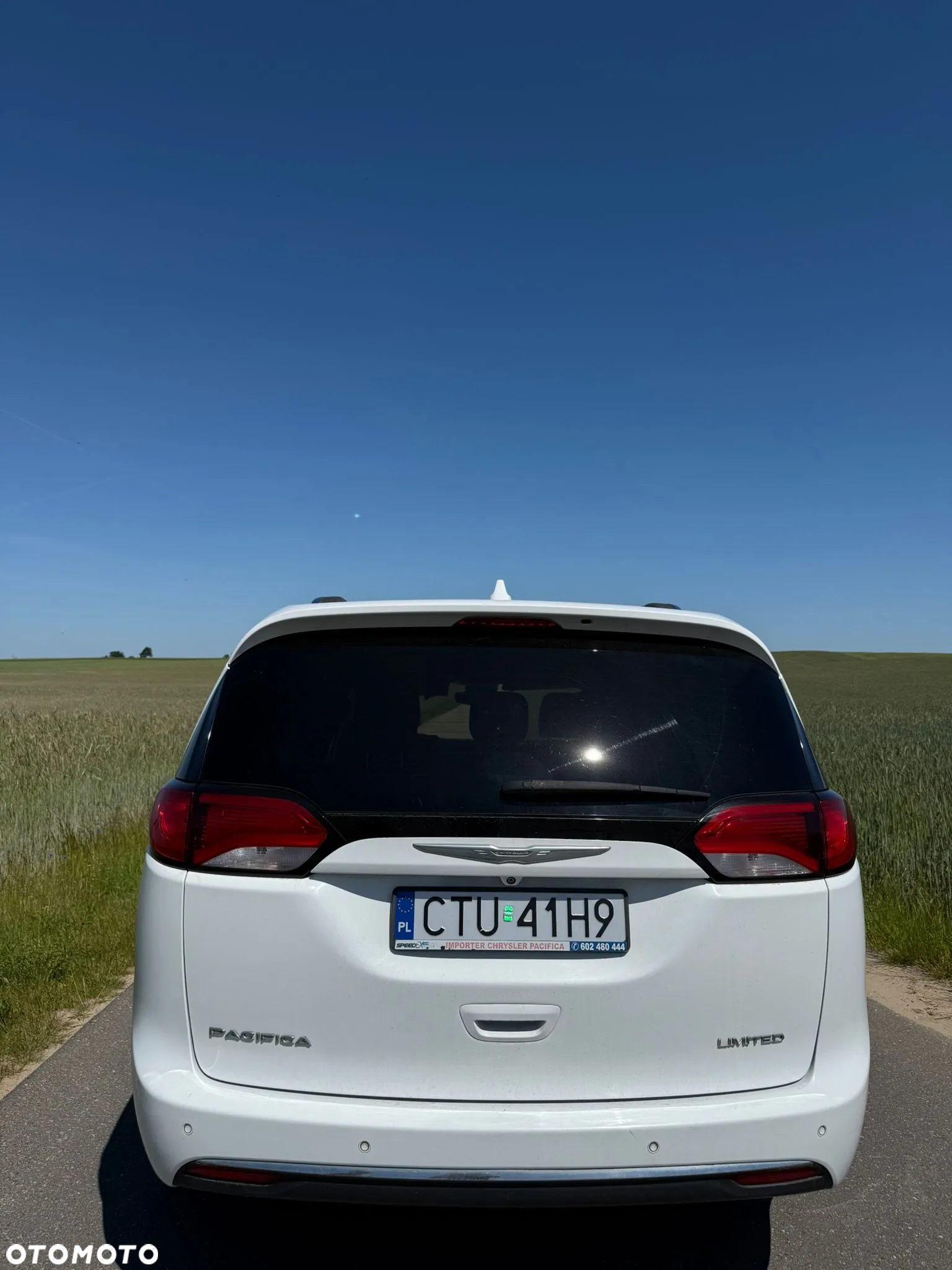 Chrysler Pacifica - 5