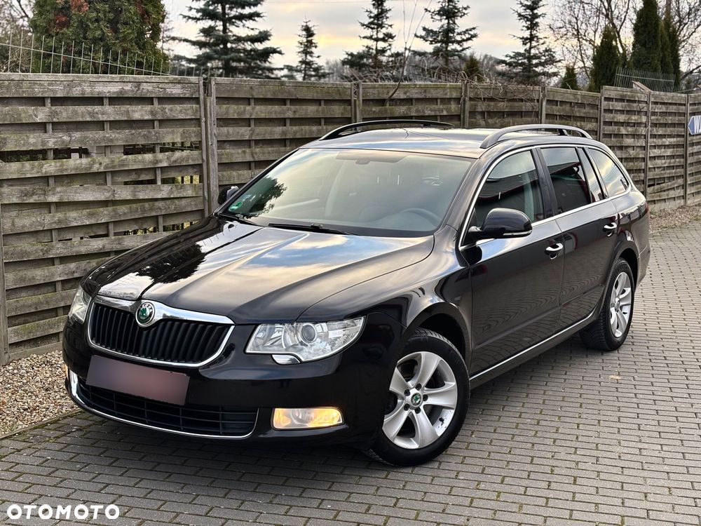 Skoda Superb 2.0 TDI DSG Exclusive - 2