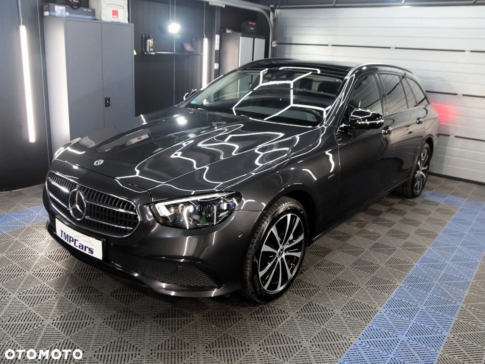 Mercedes-Benz Klasa E 300 de 4Matic 9G-TRONIC - 30