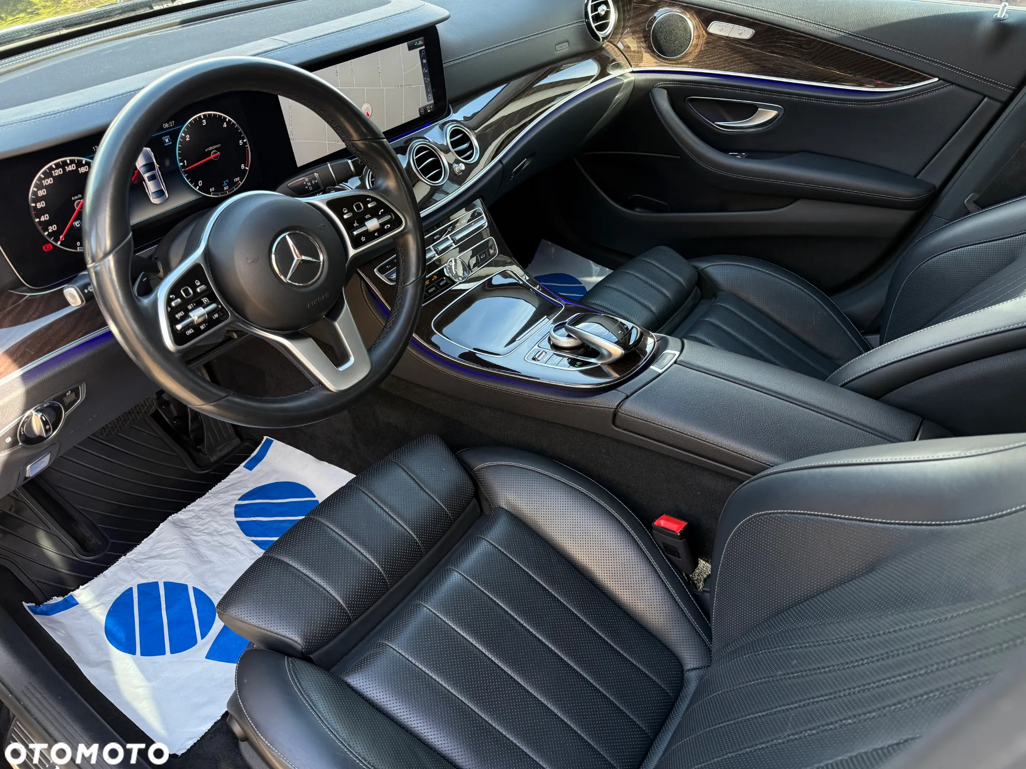 Mercedes-Benz Klasa E 220 d 4-Matic 9G-TRONIC - 9