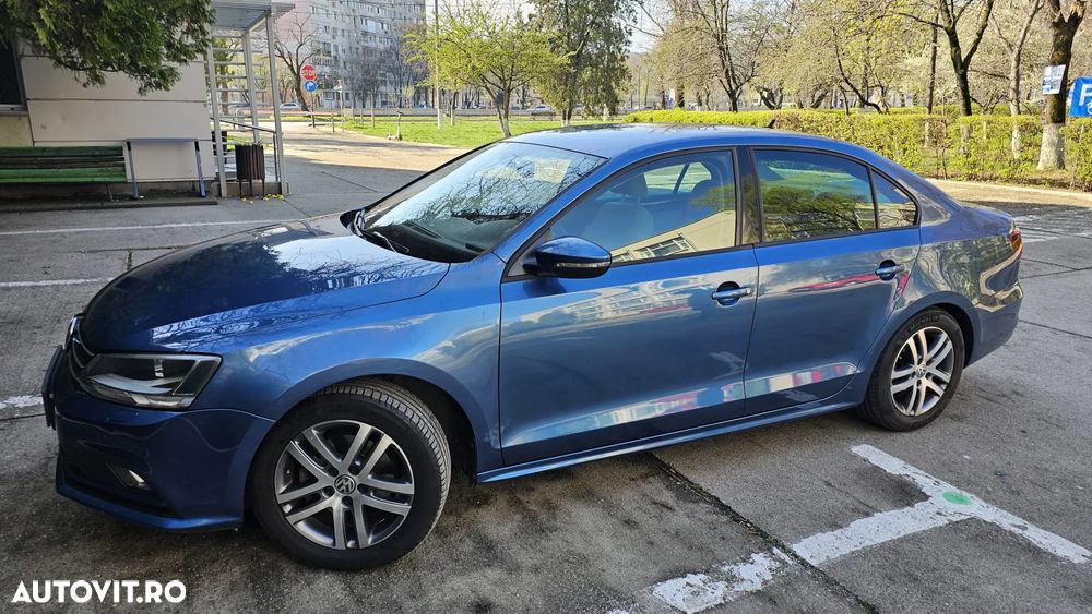 Volkswagen Jetta - 12