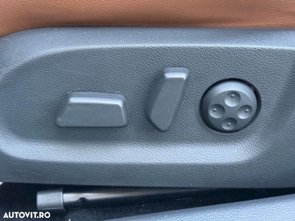 Volkswagen Golf - 13