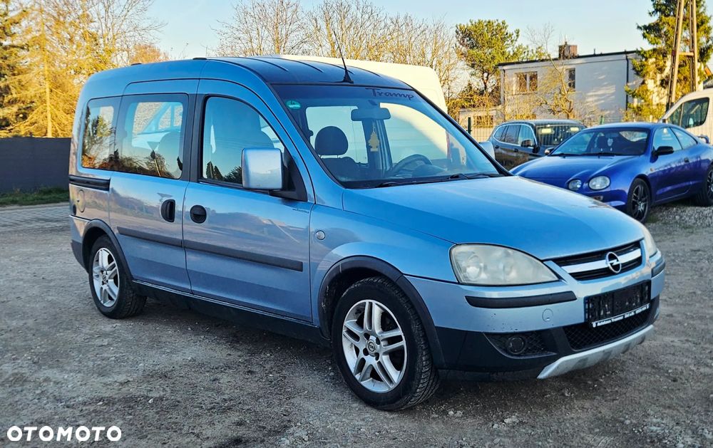 Opel Combo Tour Arizona - 1