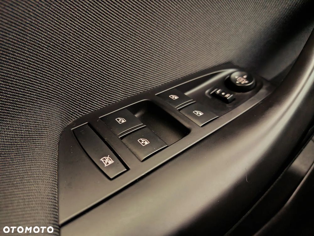 Opel Astra 1.6 D (CDTI) Start/Stop Dynamic - 23