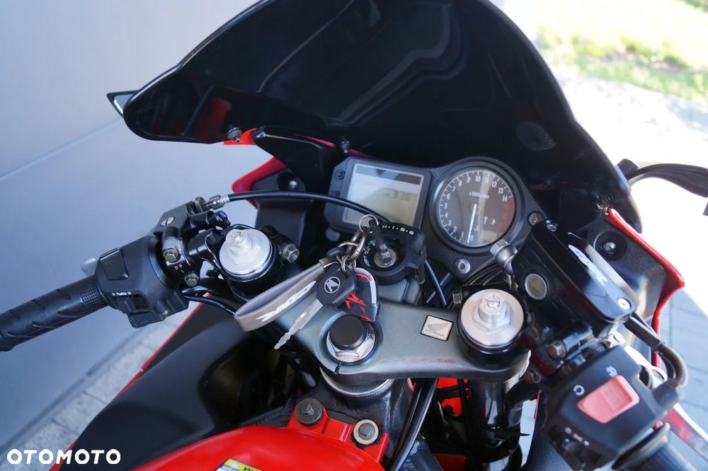 Honda CBR - 12