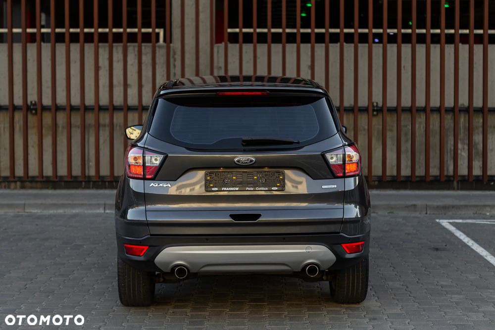 Ford Kuga - 16