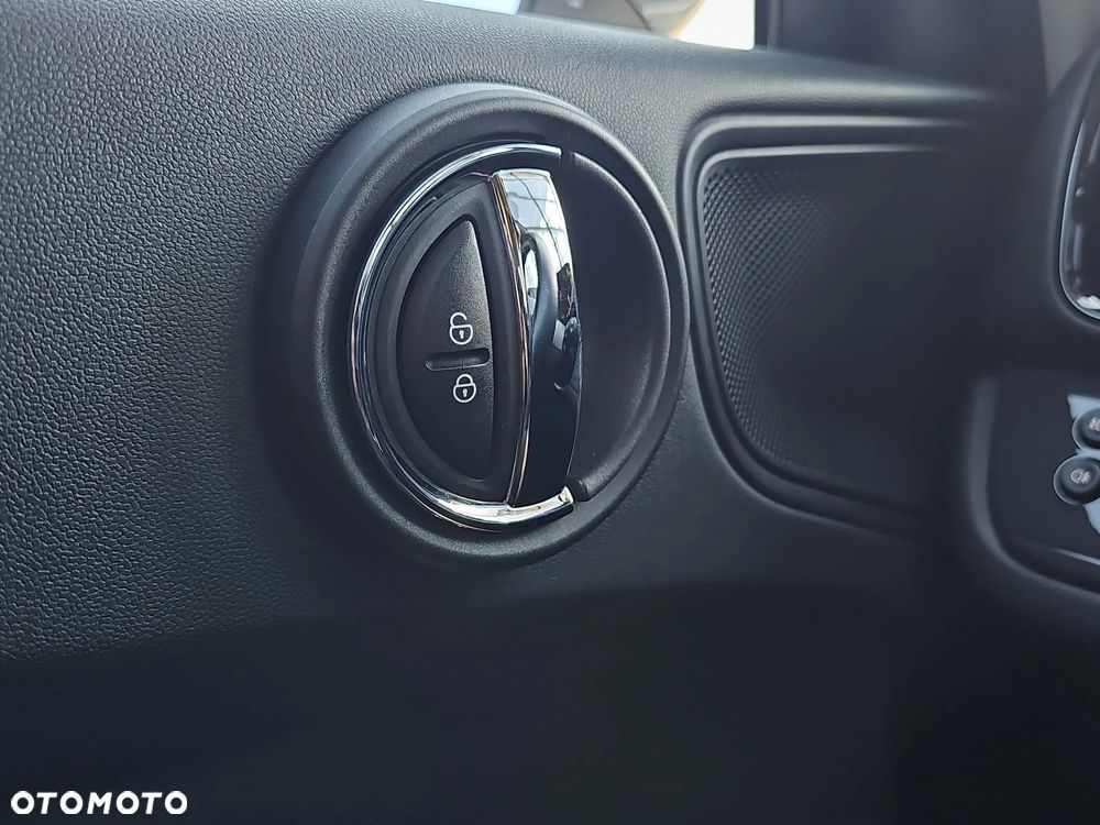 MINI Countryman One - 22
