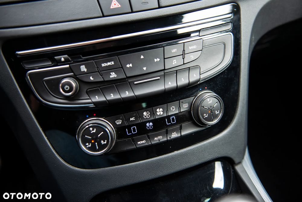 Peugeot 508 HDi FAP 140 Allure - 32